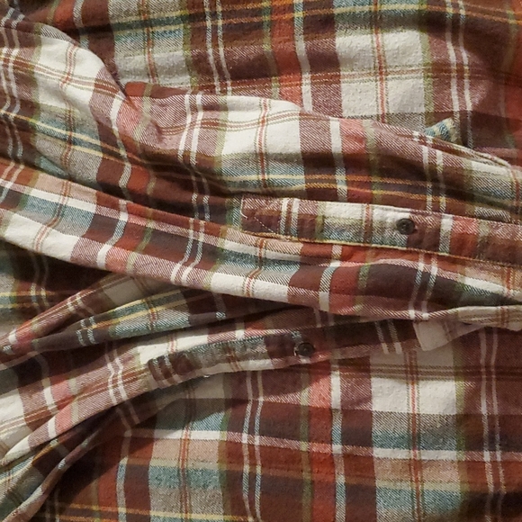 Men's medium Eddie Bauer Flannel - Picture 2 of 3